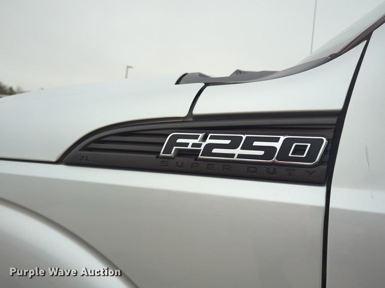 image for item DN3783 2012 Ford F250 Super Duty XL SuperCab pickup truck