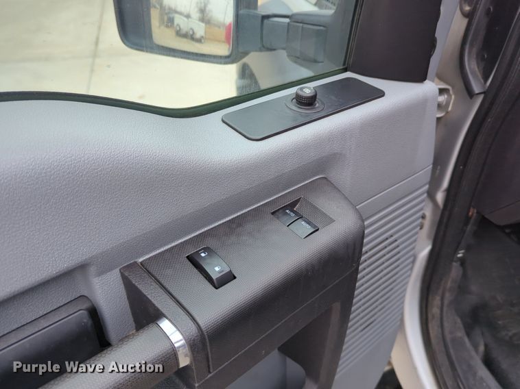 image for item DN3784 2014 Ford F550 Super Duty dump flatbed truck