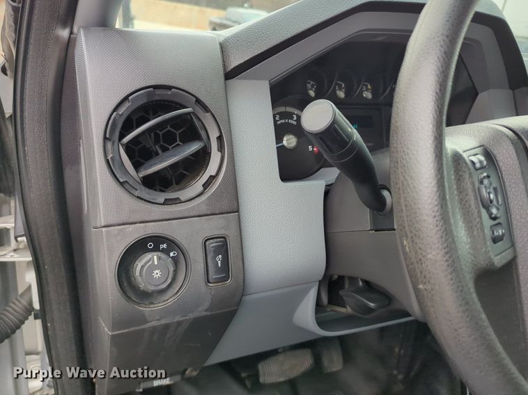 image for item DN3784 2014 Ford F550 Super Duty dump flatbed truck