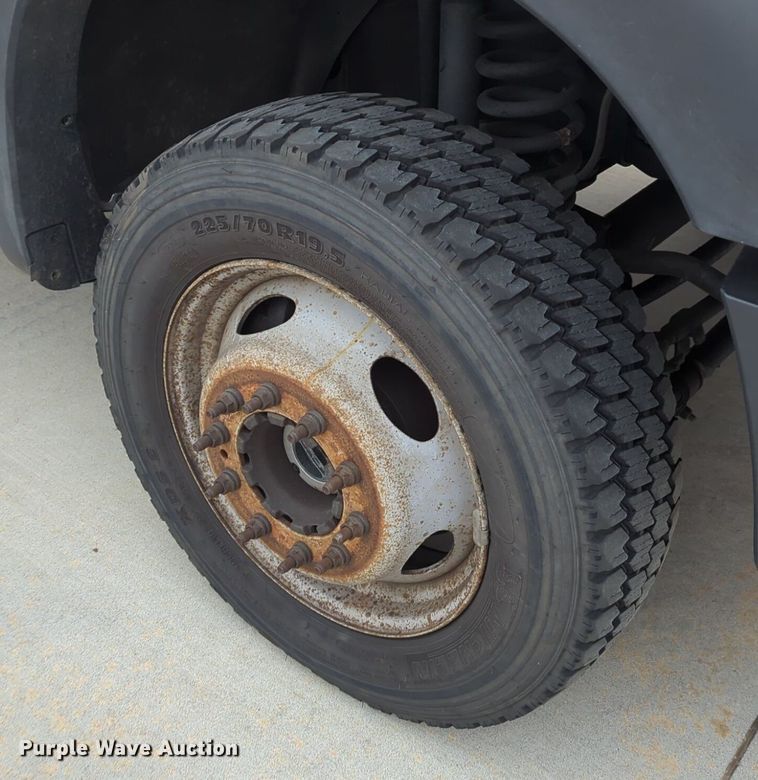 image for item DN3784 2014 Ford F550 Super Duty dump flatbed truck