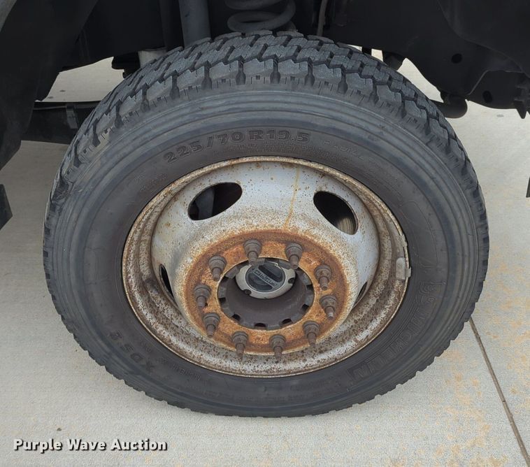 image for item DN3784 2014 Ford F550 Super Duty dump flatbed truck