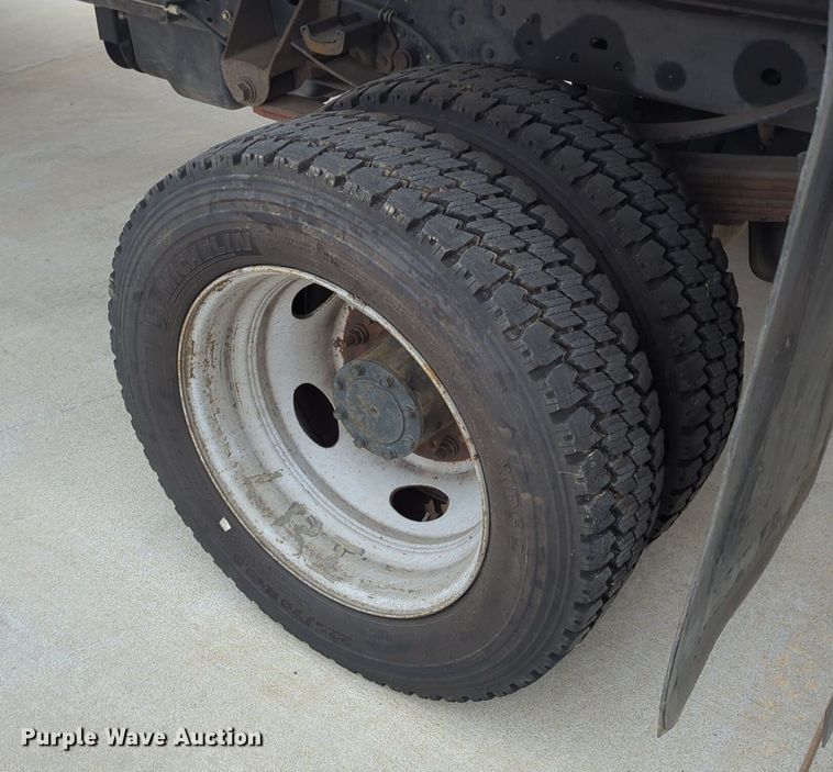 image for item DN3784 2014 Ford F550 Super Duty dump flatbed truck