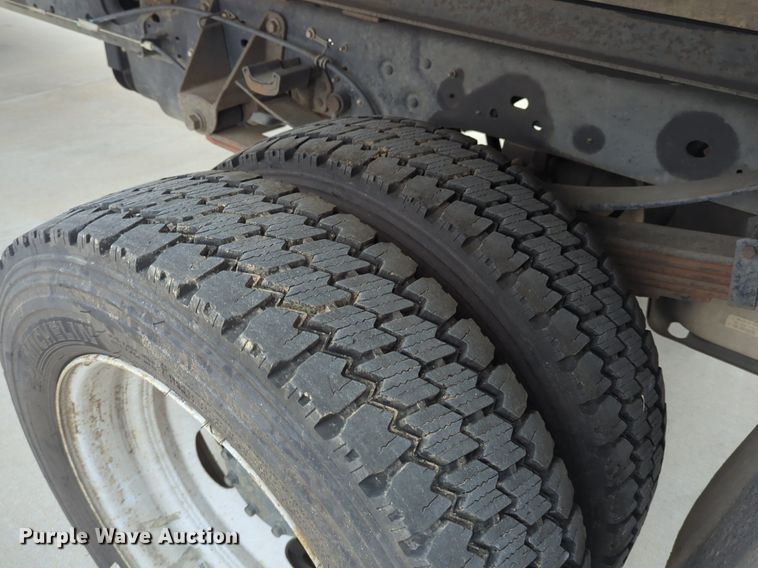 image for item DN3784 2014 Ford F550 Super Duty dump flatbed truck