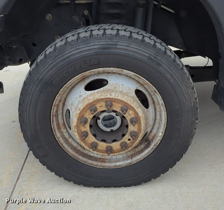 image for item DN3784 2014 Ford F550 Super Duty dump flatbed truck