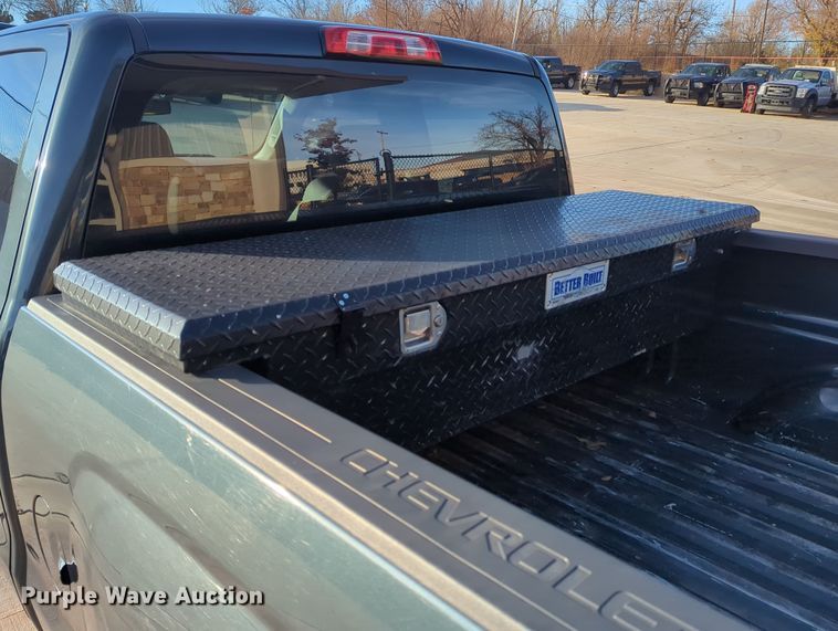 image for item DN3787 2018 Chevrolet Silverado 1500 Double Cab pickup truck