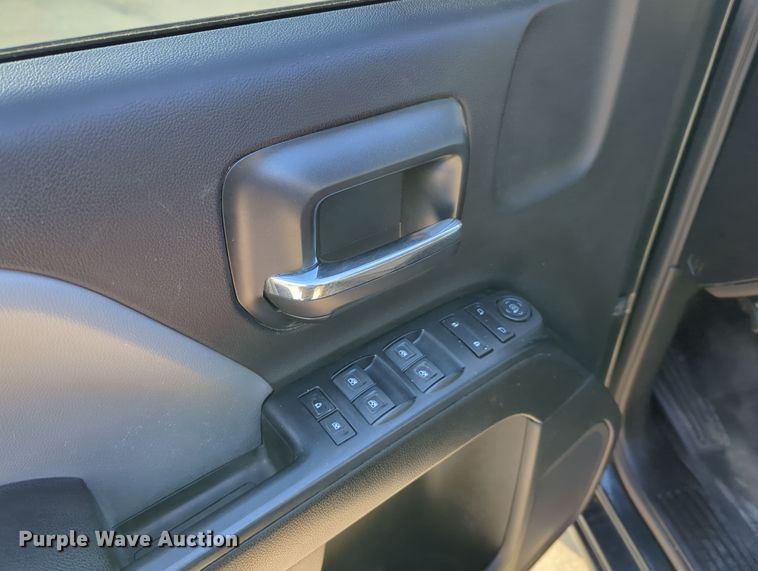 image for item DN3787 2018 Chevrolet Silverado 1500 Double Cab pickup truck