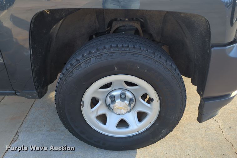 image for item DN3788 2018 Chevrolet Silverado 1500 Double Cab pickup truck