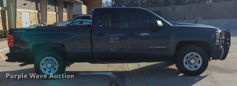 image for item DN3789 2017 Chevrolet Silverado 1500 Double Cab pickup truck