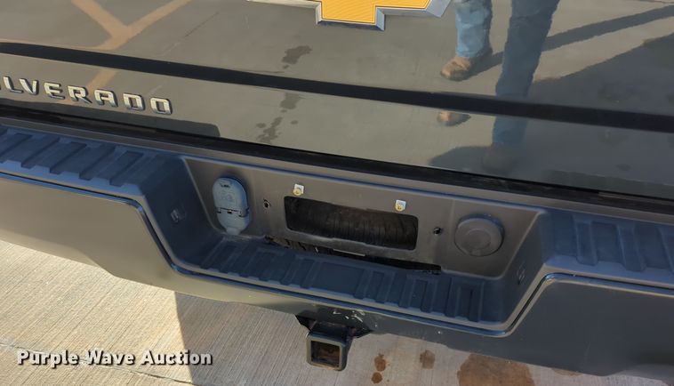 image for item DN3789 2017 Chevrolet Silverado 1500 Double Cab pickup truck