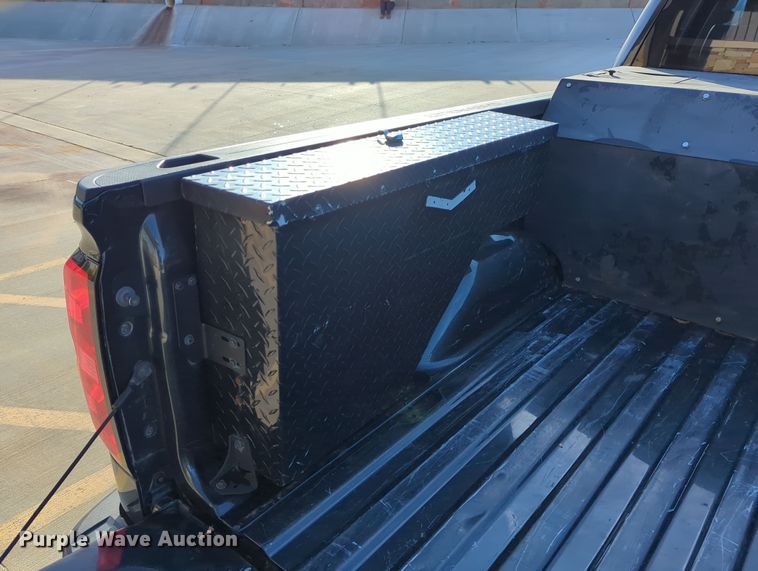 image for item DN3789 2017 Chevrolet Silverado 1500 Double Cab pickup truck