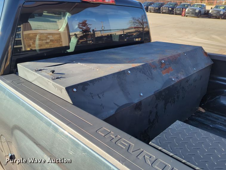 image for item DN3789 2017 Chevrolet Silverado 1500 Double Cab pickup truck