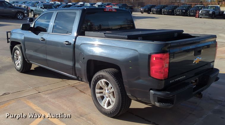 image for item DN3790 2017 Chevrolet Silverado 1500 Crew Cab pickup truck