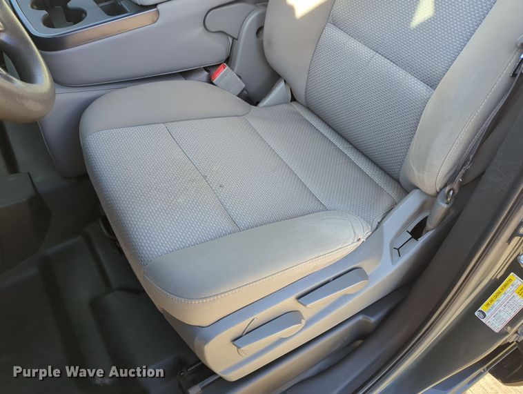 image for item DN3790 2017 Chevrolet Silverado 1500 Crew Cab pickup truck