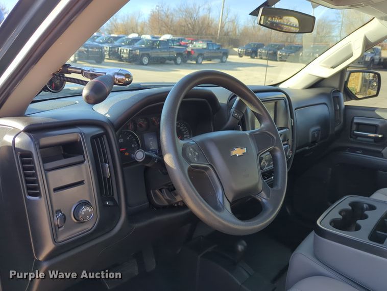 image for item DN3790 2017 Chevrolet Silverado 1500 Crew Cab pickup truck