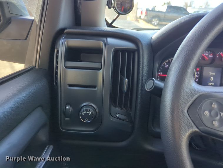 image for item DN3790 2017 Chevrolet Silverado 1500 Crew Cab pickup truck