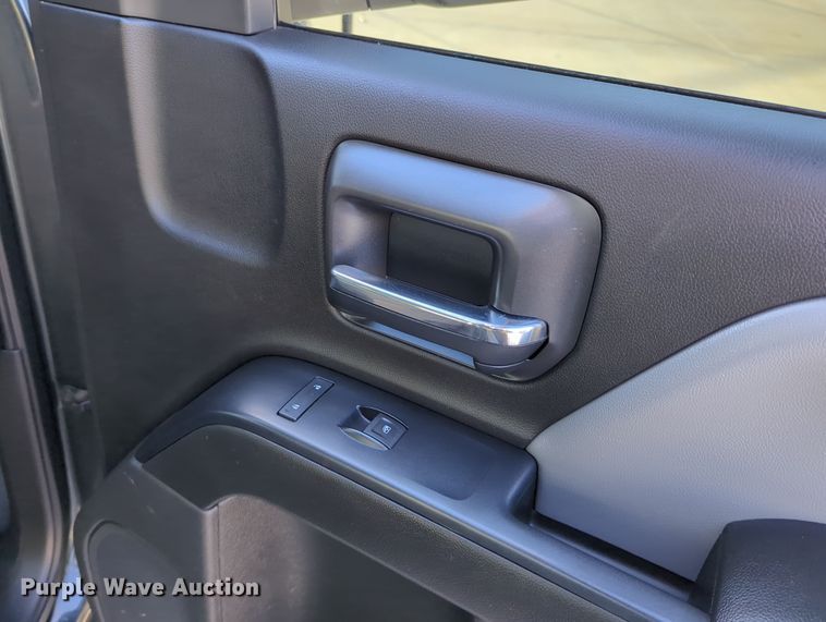 image for item DN3790 2017 Chevrolet Silverado 1500 Crew Cab pickup truck