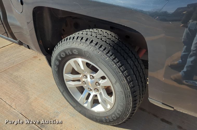 image for item DN3790 2017 Chevrolet Silverado 1500 Crew Cab pickup truck