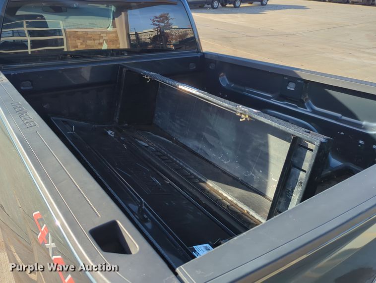 image for item DN3792 2018 Chevrolet Silverado 1500 Double Cab pickup truck