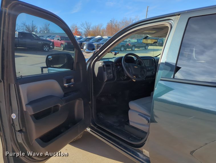 image for item DN3792 2018 Chevrolet Silverado 1500 Double Cab pickup truck