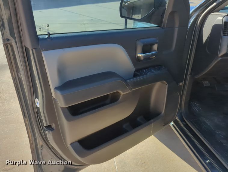 image for item DN3792 2018 Chevrolet Silverado 1500 Double Cab pickup truck