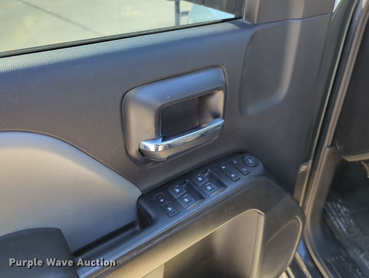 image for item DN3792 2018 Chevrolet Silverado 1500 Double Cab pickup truck