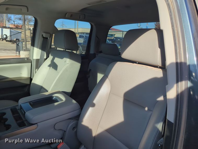 image for item DN3792 2018 Chevrolet Silverado 1500 Double Cab pickup truck