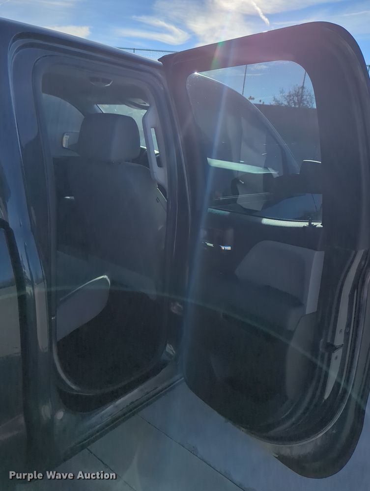 image for item DN3792 2018 Chevrolet Silverado 1500 Double Cab pickup truck