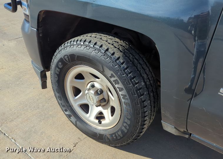 image for item DN3792 2018 Chevrolet Silverado 1500 Double Cab pickup truck