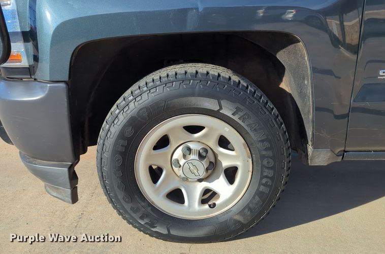 image for item DN3792 2018 Chevrolet Silverado 1500 Double Cab pickup truck