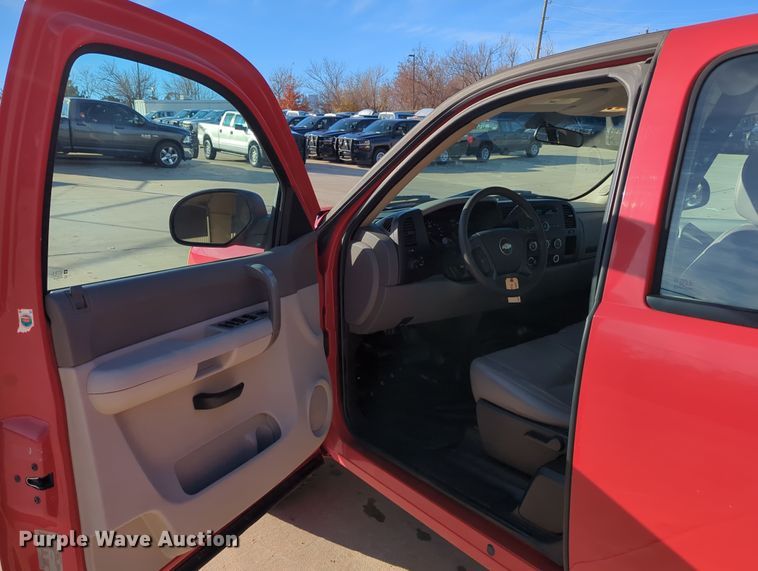 image for item DN3793 2008 Chevrolet Silverado 1500 Ext. Cab pickup truck