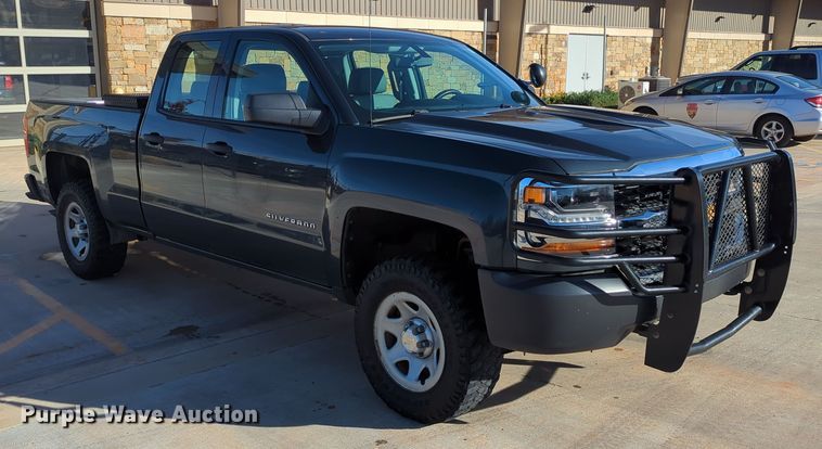 image for item DN3795 2017 Chevrolet Silverado 1500 Double Cab pickup truck