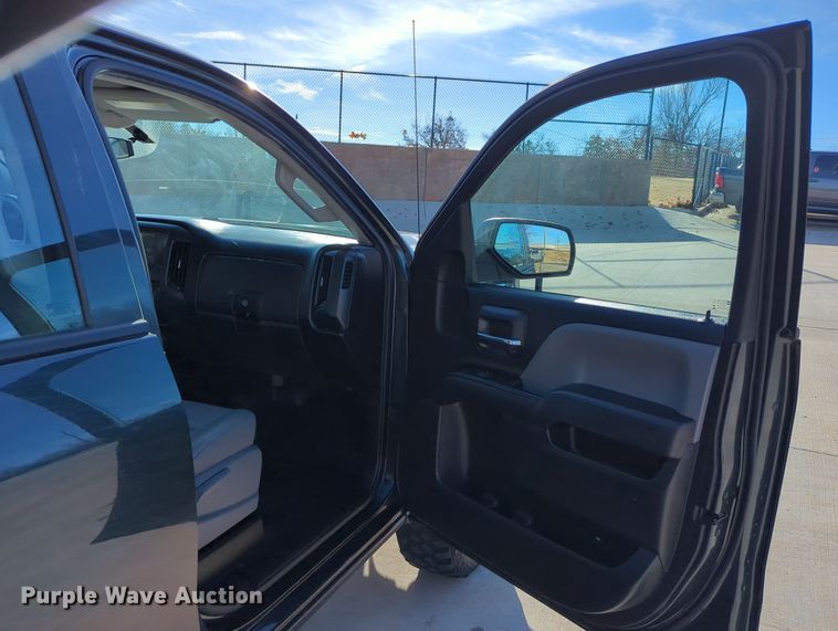 image for item DN3795 2017 Chevrolet Silverado 1500 Double Cab pickup truck