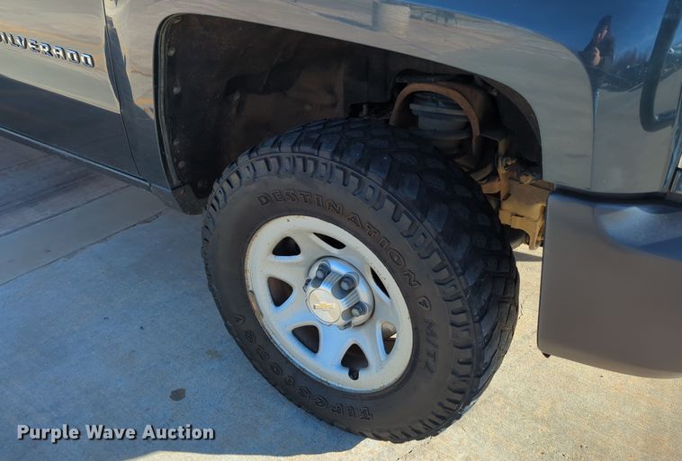 image for item DN3795 2017 Chevrolet Silverado 1500 Double Cab pickup truck