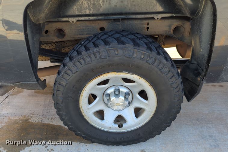 image for item DN3795 2017 Chevrolet Silverado 1500 Double Cab pickup truck