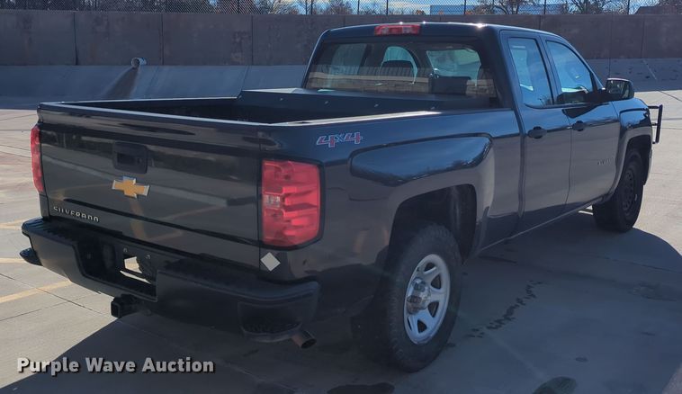 image for item DN3796 2015 Chevrolet Silverado 1500 Double Cab pickup truck