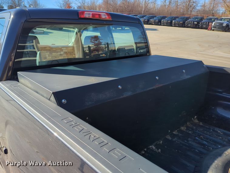 image for item DN3796 2015 Chevrolet Silverado 1500 Double Cab pickup truck