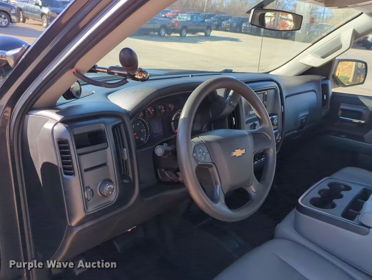 image for item DN3796 2015 Chevrolet Silverado 1500 Double Cab pickup truck