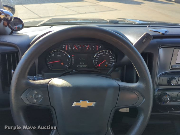 image for item DN3796 2015 Chevrolet Silverado 1500 Double Cab pickup truck