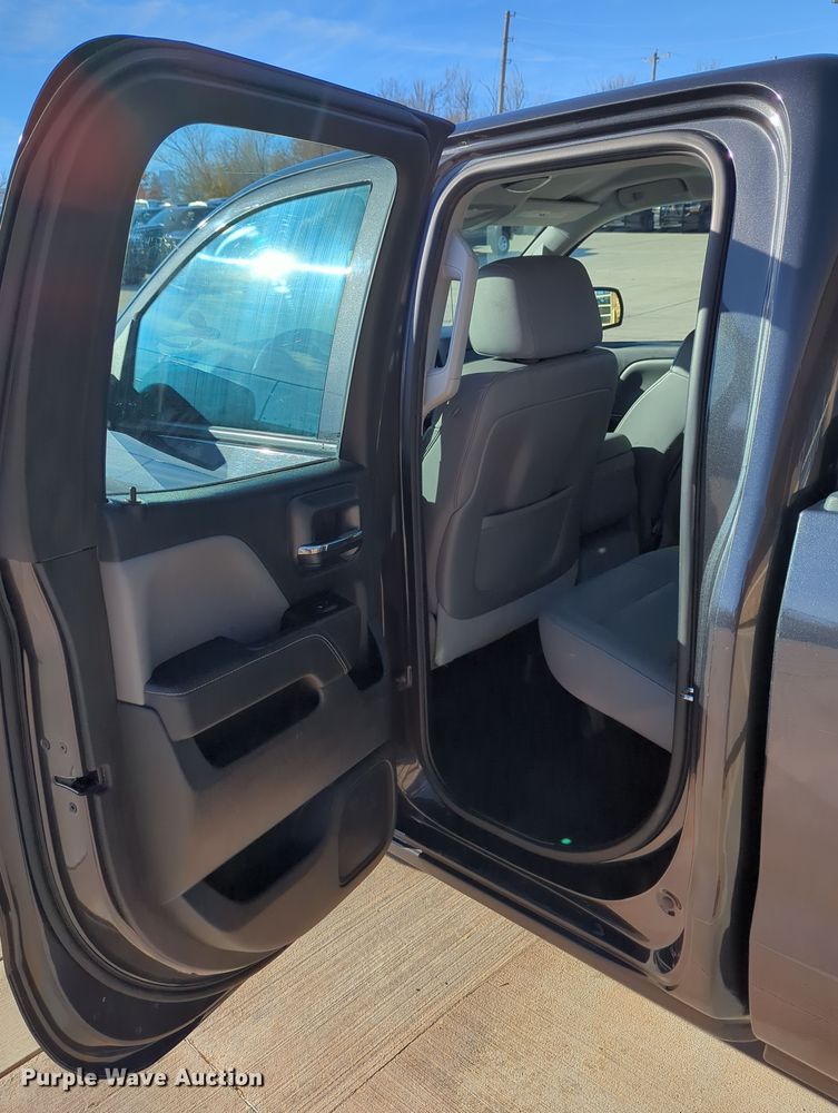 image for item DN3796 2015 Chevrolet Silverado 1500 Double Cab pickup truck