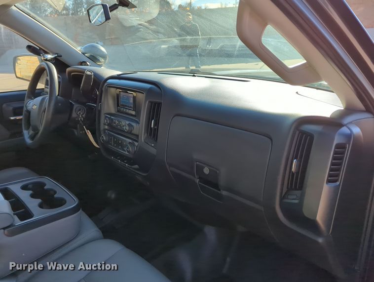 image for item DN3796 2015 Chevrolet Silverado 1500 Double Cab pickup truck