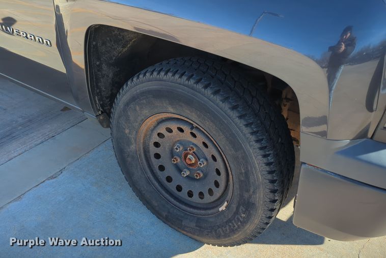 image for item DN3796 2015 Chevrolet Silverado 1500 Double Cab pickup truck