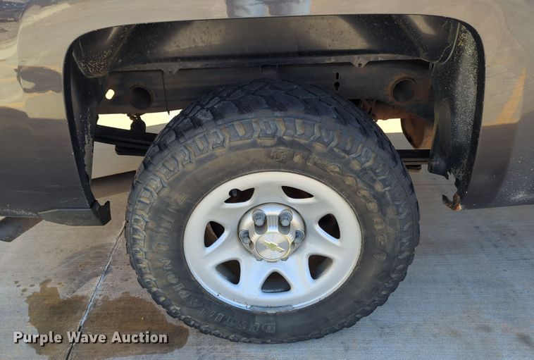 image for item DN3796 2015 Chevrolet Silverado 1500 Double Cab pickup truck