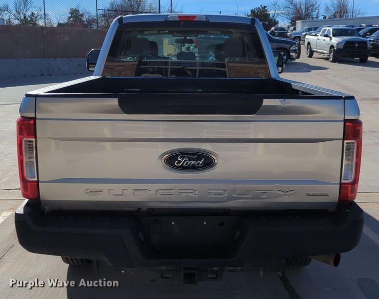 image for item DN3798 2017 Ford F250 Super Duty XL SuperCab pickup truck