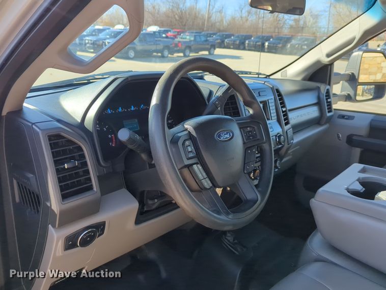 image for item DN3798 2017 Ford F250 Super Duty XL SuperCab pickup truck