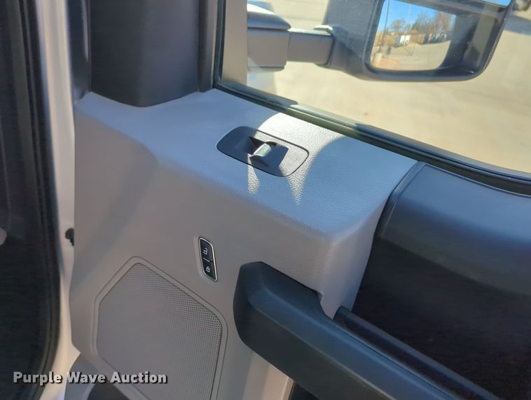 image for item DN3798 2017 Ford F250 Super Duty XL SuperCab pickup truck