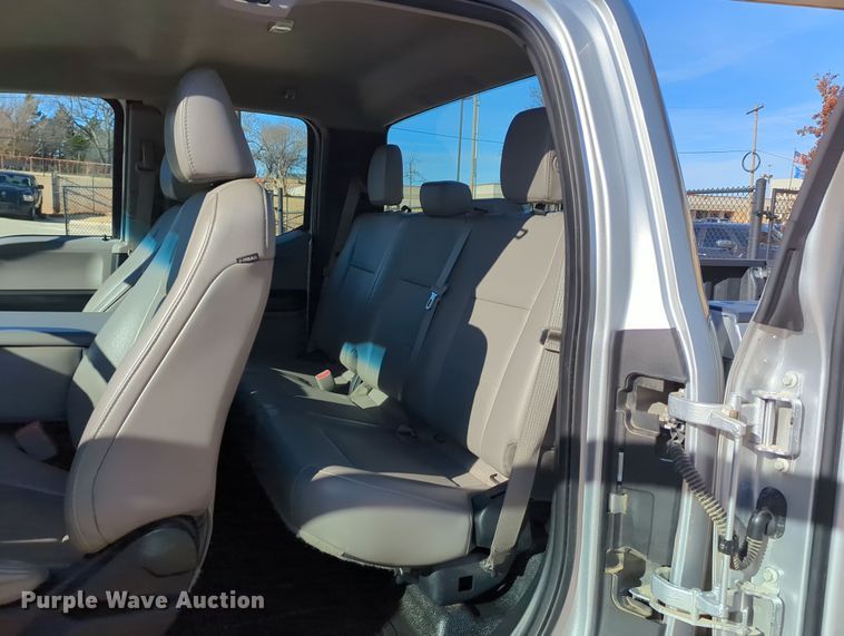 image for item DN3798 2017 Ford F250 Super Duty XL SuperCab pickup truck