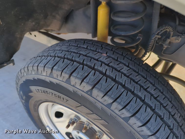 image for item DN3798 2017 Ford F250 Super Duty XL SuperCab pickup truck