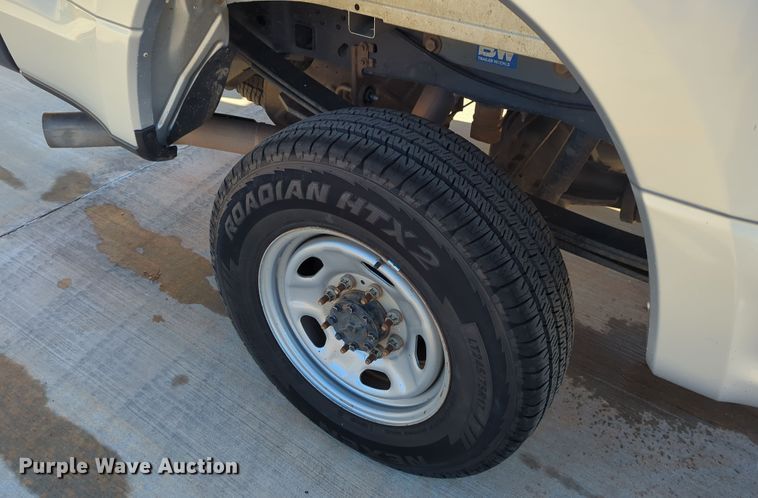 image for item DN3798 2017 Ford F250 Super Duty XL SuperCab pickup truck