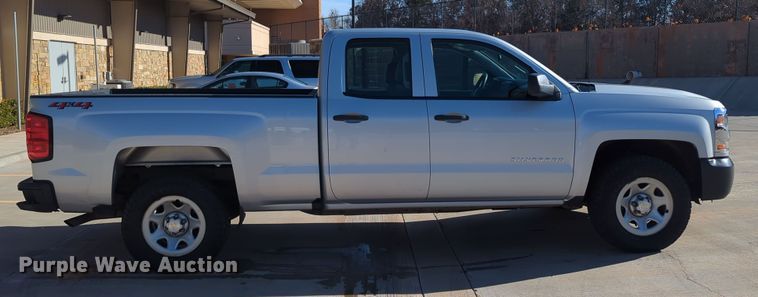 image for item DN3800 2018 Chevrolet Silverado 1500 Double Cab pickup truck