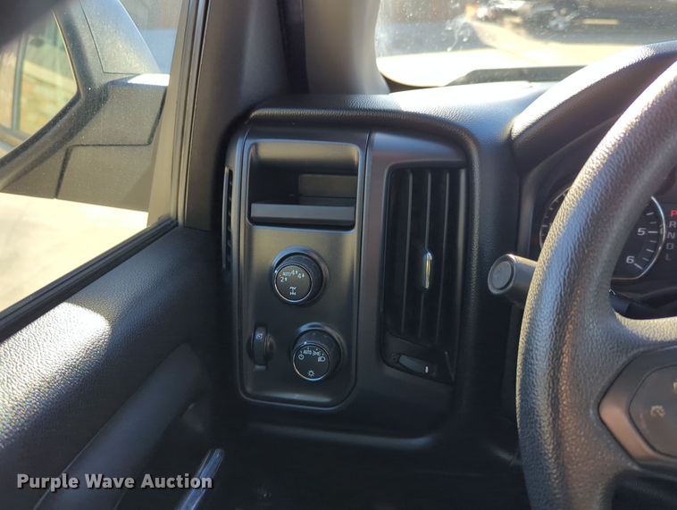 image for item DN3800 2018 Chevrolet Silverado 1500 Double Cab pickup truck